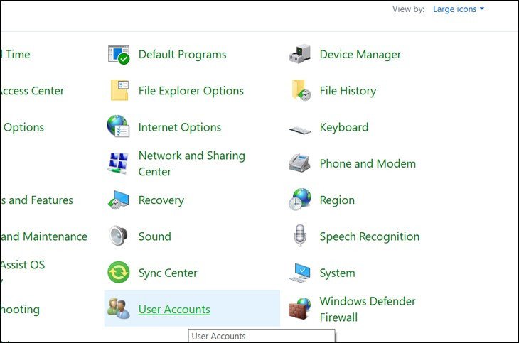 Chọn User Accounts trong Control Panel để quản lý mật khẩu laptop