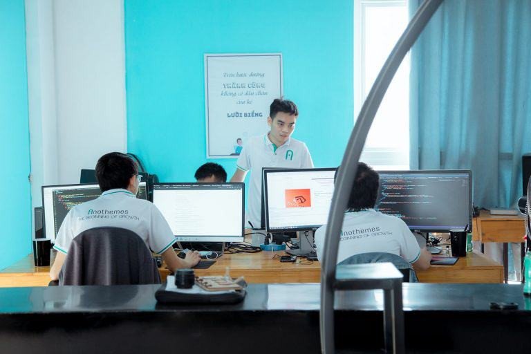 Chuyên gia tối ưu giao diện website thân thiện và chuẩn SEO cho doanh nghiệp Nghệ An