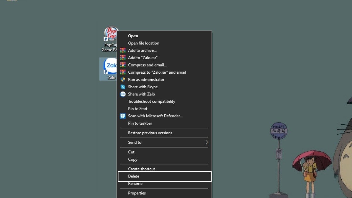 Click chuột phải vào ứng dụng và chọn Delete (Xóa) để loại bỏ shortcut