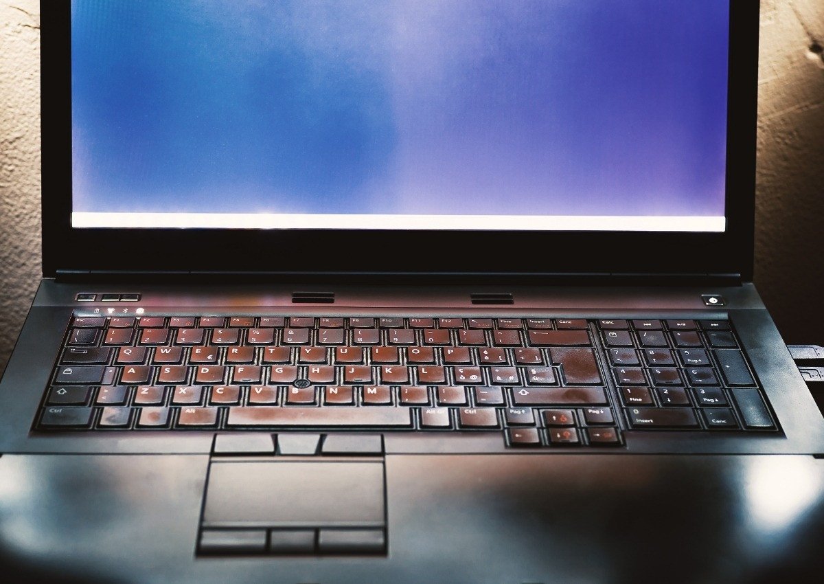 Có nên mua laptop gaming cũ