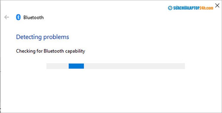 Công cụ Troubleshooter đang tự động tìm kiếm và khắc phục sự cố kết nối Bluetooth trên máy tính