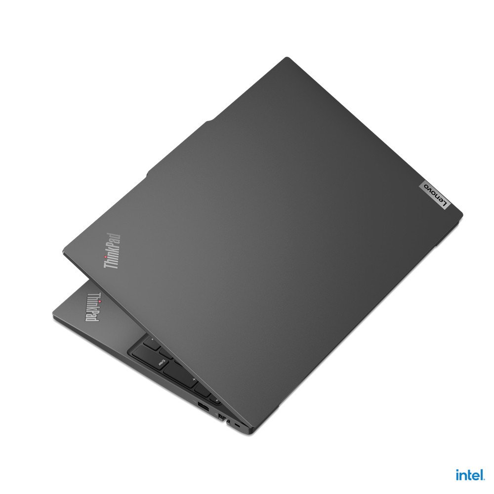 Cổng kết nối đa dạng trên Laptop Lenovo ThinkPad E16 Gen 1 21JN00GJVN