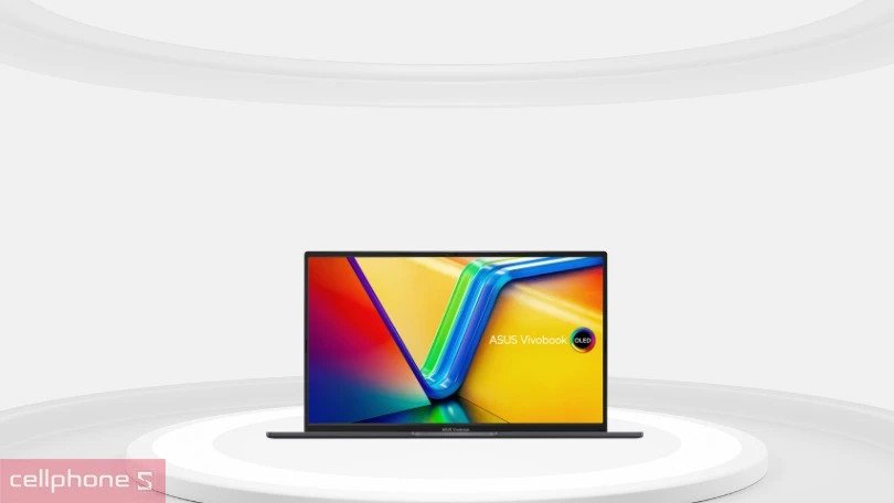 Cổng kết nối đa dạng và viên pin dung lượng lớn của laptop Vivobook 15 OLED.