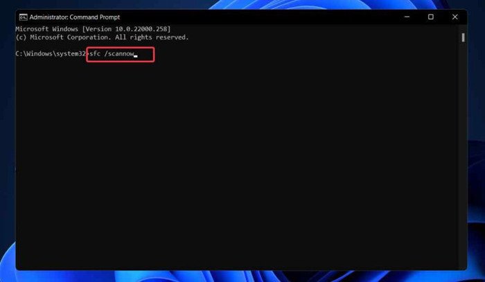 Cửa sổ Command Prompt để chạy SFC Scan khắc phục lỗi hệ thống ảnh hưởng đến chức năng chụp màn hình Win 11