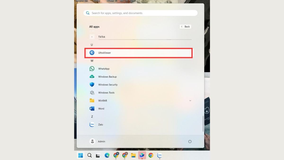 Cuộn danh sách ứng dụng trong Menu Start để tìm biểu tượng UltraViewer
