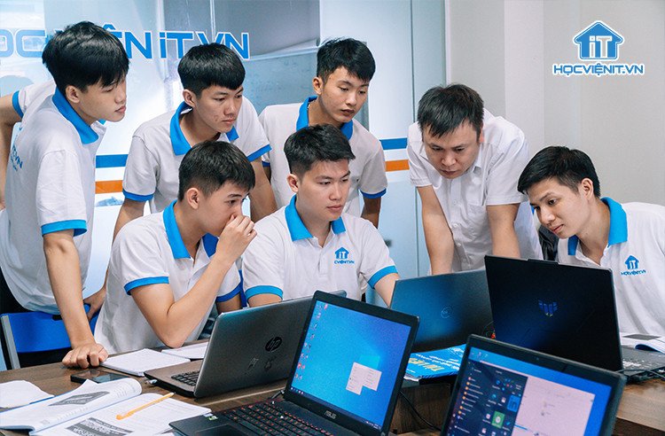 Đào tạo cài đặt phần mềm và hệ điều hành trong dạy nghề sửa chữa laptop