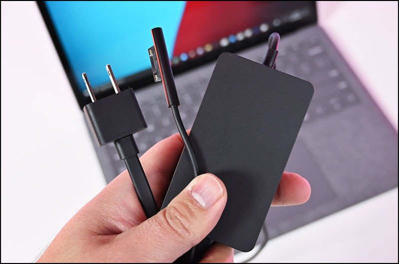 Dây sạc bị hỏng làm sạc laptop ko vào pin