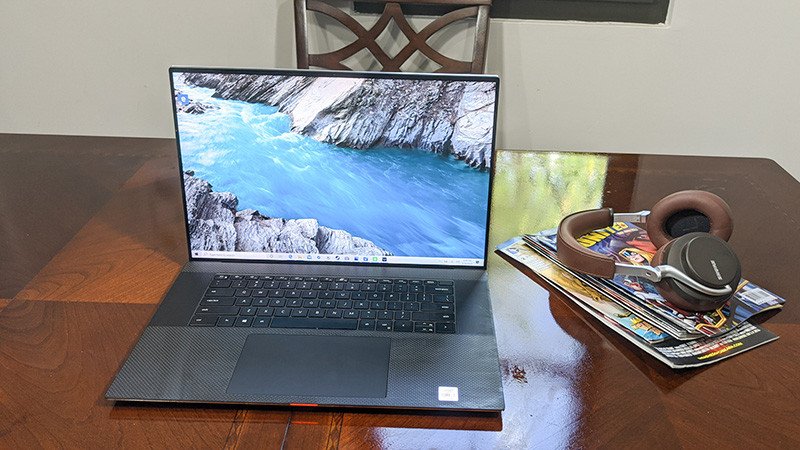 Dell XPS 17 với màn hình lớn và cấu hình mạnh mẽ cho đồ họa, so sánh laptop hp và dell loại nào tốt hơn