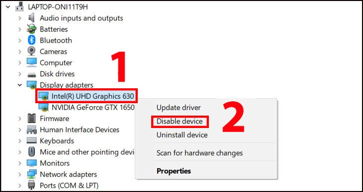 Device Manager hiển thị danh sách Display adapters, chọn Disable device cho card đồ họa để khắc phục lỗi màn hình đen