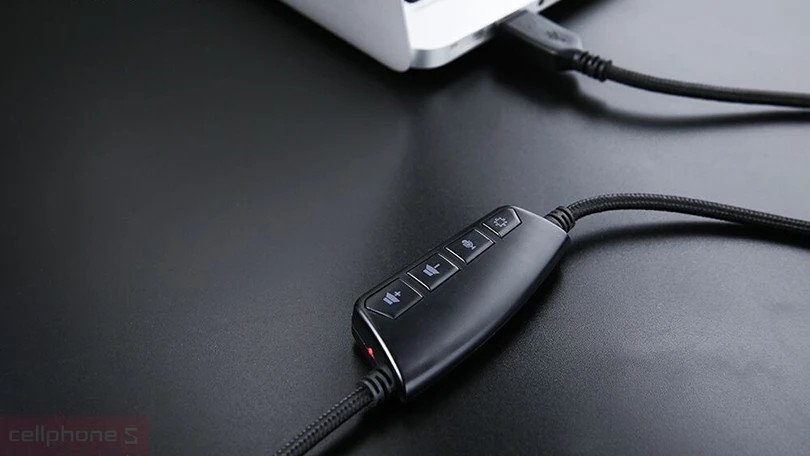 Điều khiển trên dây và kết nối USB tiện lợi của tai nghe Dareu EH925
