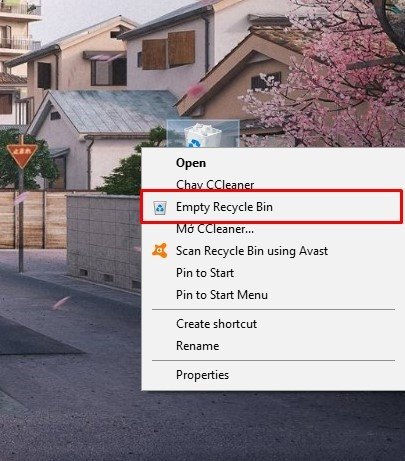 Dọn dẹp thùng rác và các file tạm để khắc phục laptop bị chậm bất thường