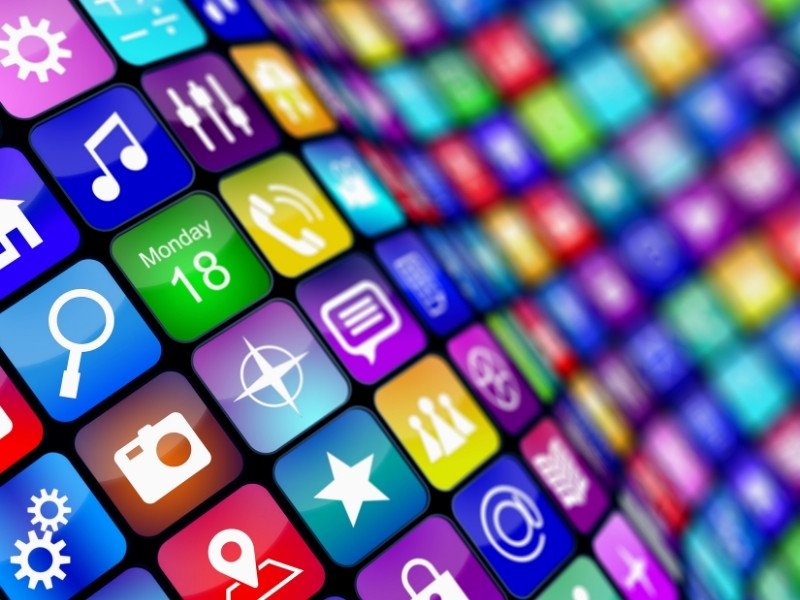 Đóng bớt các ứng dụng nặng để giảm tải cho CPU và RAM, ngăn laptop hay bị sập nguồn