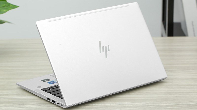 Dòng laptop EliteBook của HP với thiết kế thời thượng và hiệu năng mạnh mẽ, đại diện cho phân khúc cao cấp.