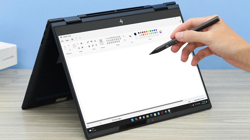 Dòng laptop HP Envy mỏng nhẹ, khả năng cơ động cao, phù hợp với người dùng ưu tiên thiết kế và hiệu suất tốt.