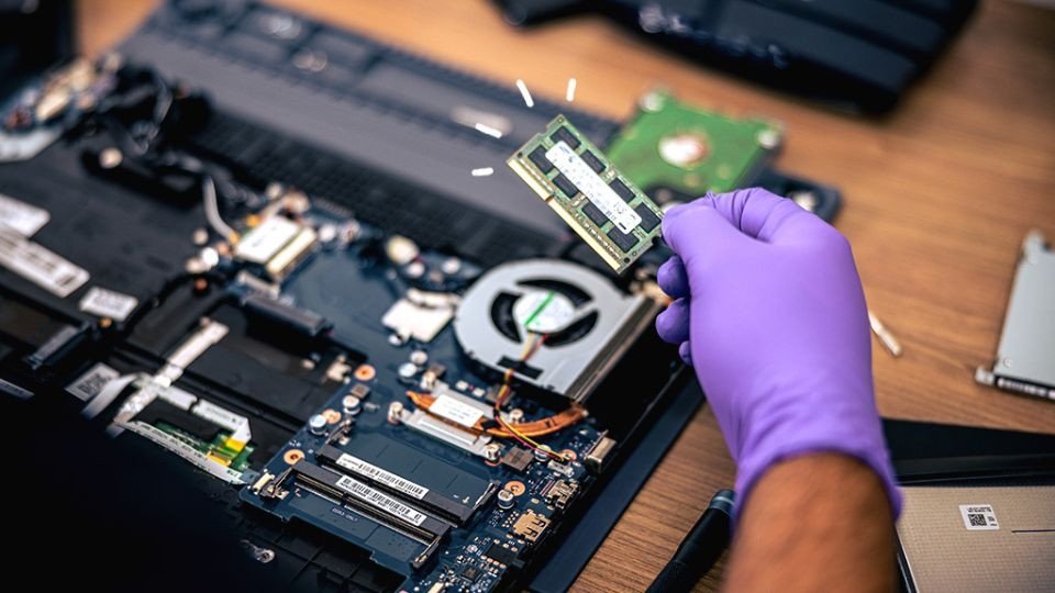 Dung lượng RAM không đủ là nguyên nhân laptop bị đơ