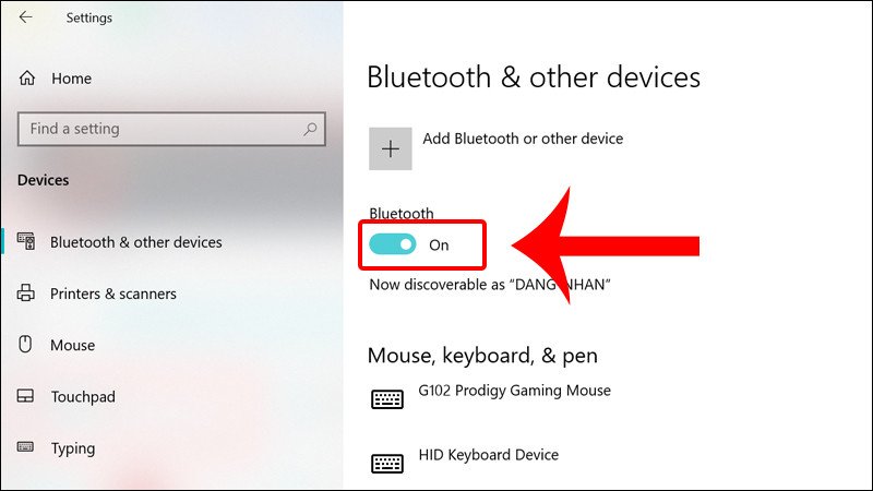 Gạt công tắc On để bật Bluetooth trên Windows 10
