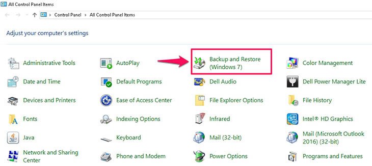Giao diện Backup and Restore trong Control Panel của Windows 7