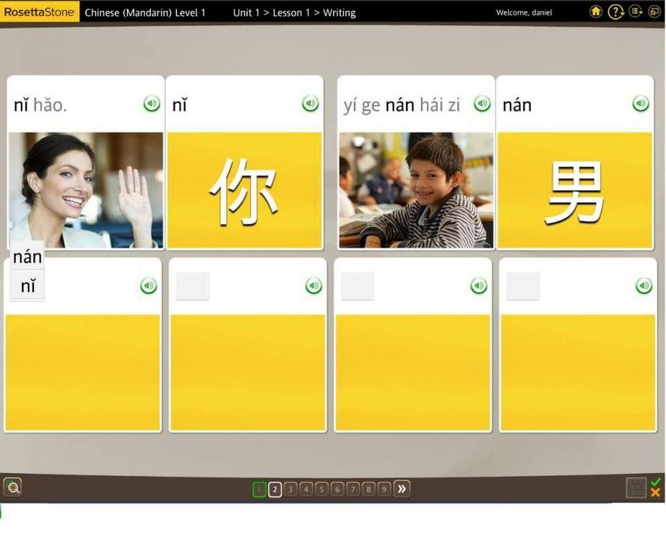 Giao diện bài học của ứng dụng Rosetta Stone trên laptop để học tiếng Trung