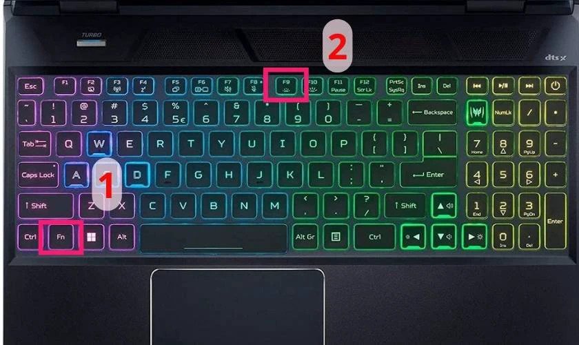 Giao diện BIOS của laptop Acer Aspire 7, nơi có thể điều chỉnh cài đặt đèn nền bàn phím