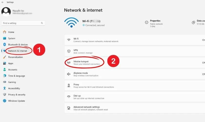 Giao diện cài đặt Network &amp; Internet trên Windows 10, chọn Mobile hotspot