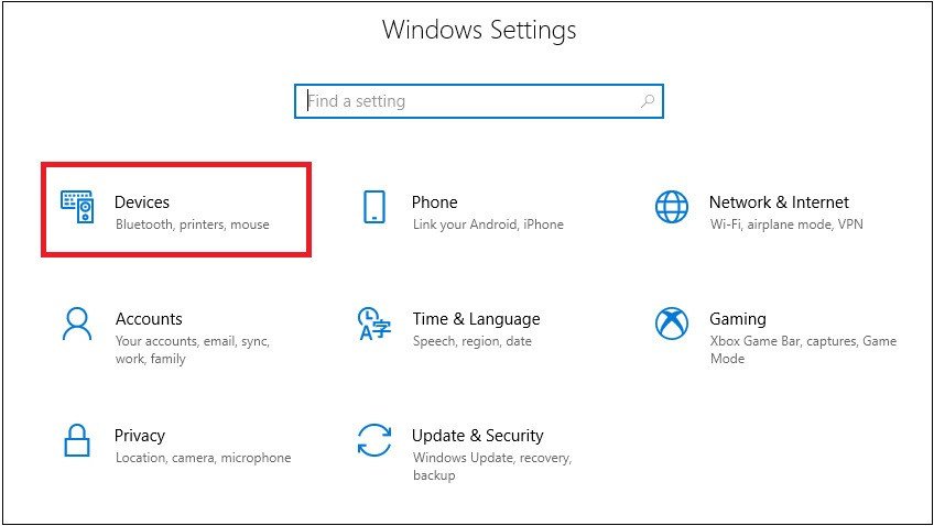 Giao diện cài đặt Windows (Settings) với tùy chọn Devices được chọn, minh họa cách bật lại chuột cảm ứng laptop.