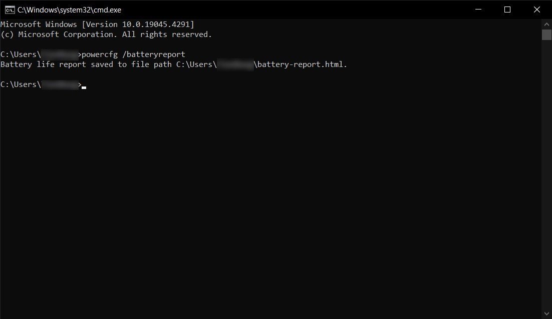 Giao diện Command Prompt hiển thị lệnh `powercfg /batteryreport`, bước quan trọng để kiểm tra sức khỏe pin laptop
