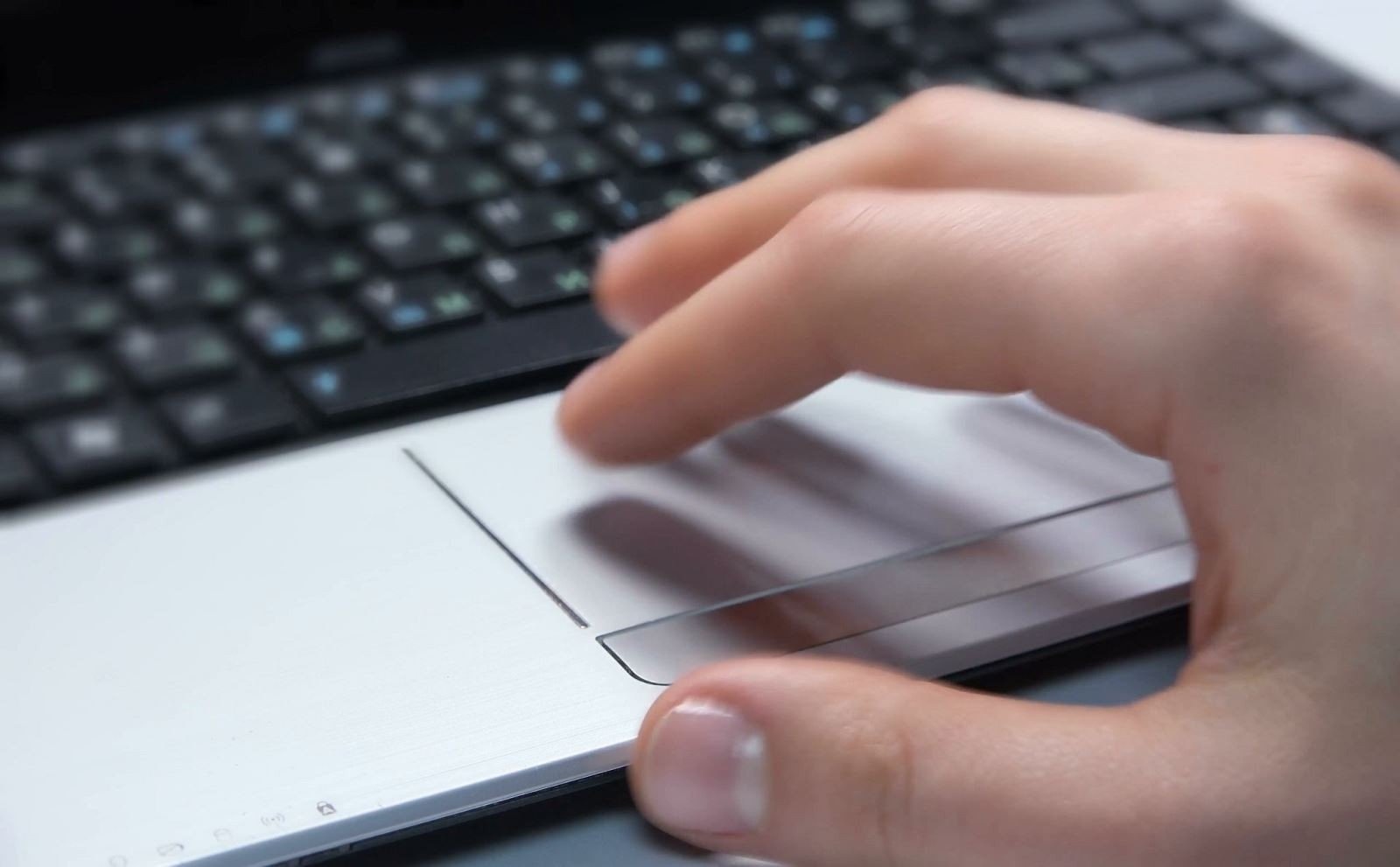 Giao diện Dell Pointing Devices, hiển thị các tùy chọn cấu hình touchpad, hỗ trợ mở khoá chuột cảm ứng laptop Dell