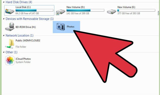 Giao diện My Computer hiển thị thiết bị máy ảnh đã kết nối với laptop