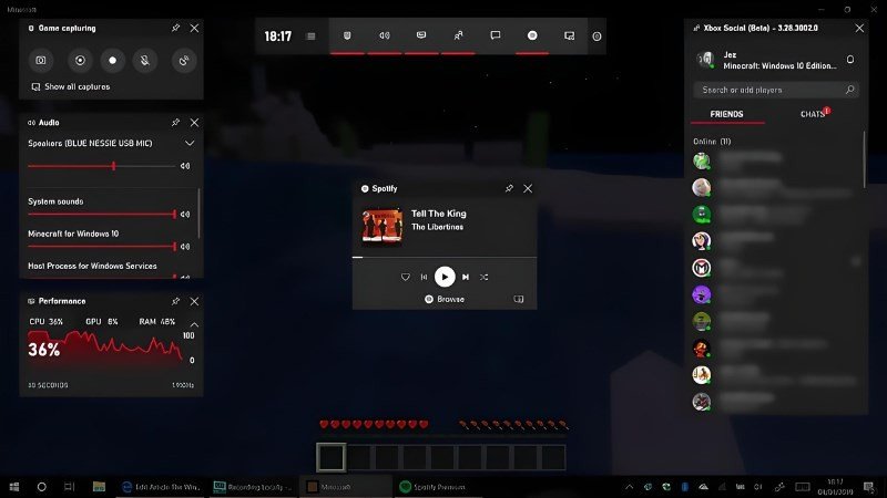 Giao diện Xbox Game Bar với tùy chọn ghi lại màn hình và âm thanh