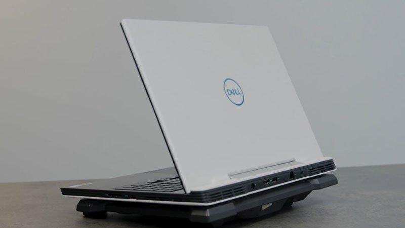 Giữ laptop luôn mát mẻ bằng cách sử dụng đế tản nhiệt, giúp kéo dài tuổi thọ pin.