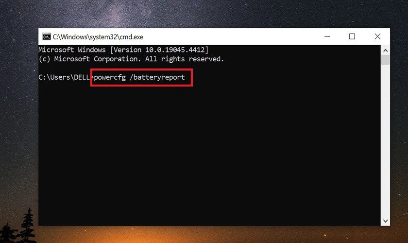 Gõ lệnh powercfg /batteryreport và nhấn Enter trong CMD