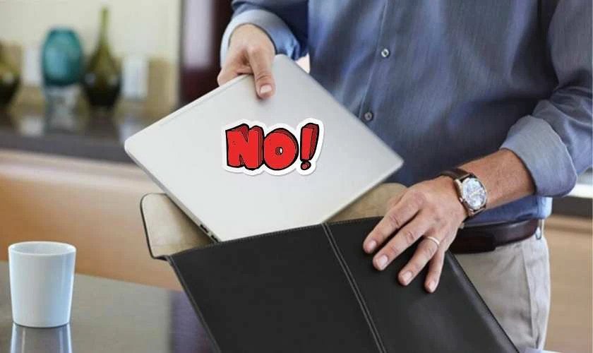 Hạn chế sử dụng laptop Dell khi đang di chuyển để tránh hư hỏng