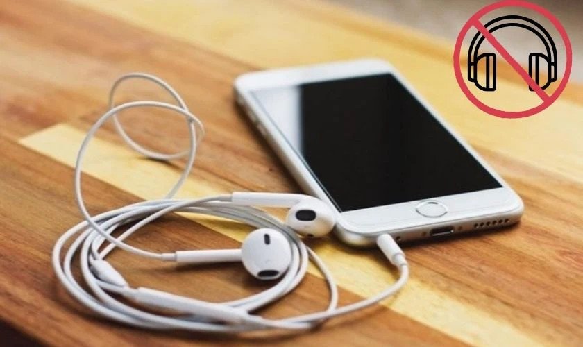 Hiển thị biểu tượng chế độ tai nghe khi iPhone đang kết nối với thiết bị âm thanh