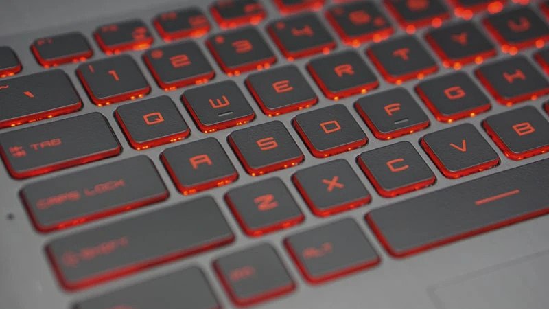 Hình ảnh bàn phím laptop Acer Aspire 7 không có đèn nền, biểu thị lỗi hoặc cài đặt chưa đúng