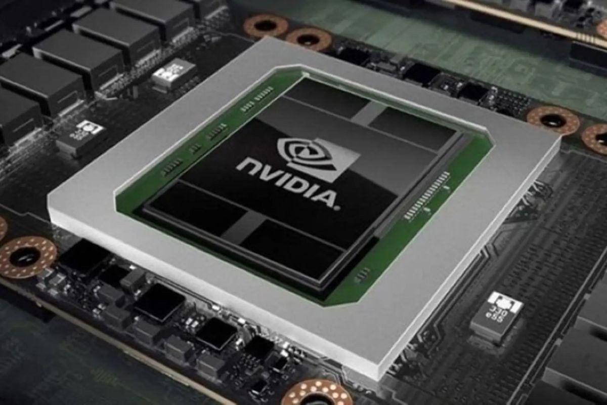 Hình ảnh kiểm tra kết nối cáp điện tử để khắc phục lỗi không nhận card đồ họa NVIDIA