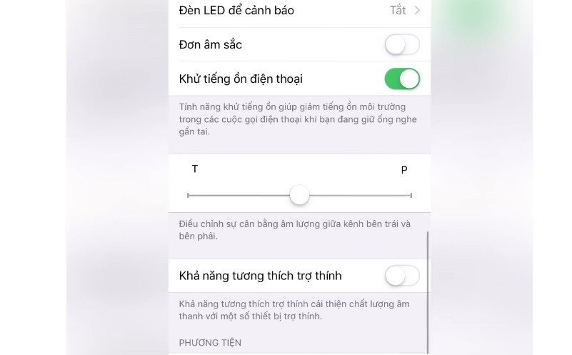 Hình ảnh màn hình cài đặt âm thanh trên iPhone với tùy chọn cân bằng âm lượng