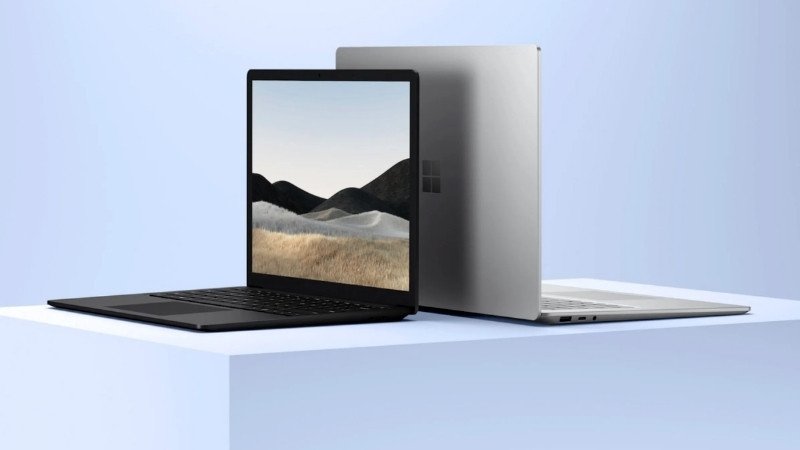 Hình ảnh minh họa tỷ lệ màn hình 4:3 trên laptop, tối ưu cho công việc đọc tài liệu và lướt web.
