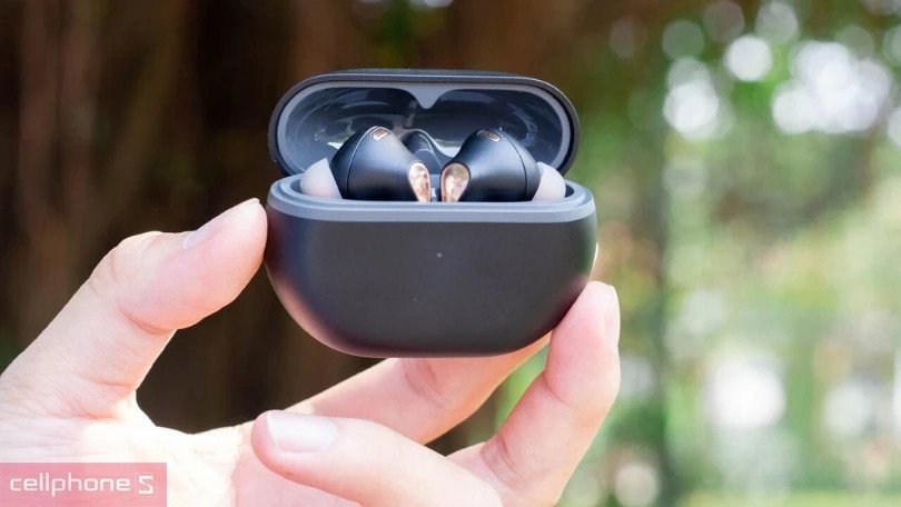 Hình ảnh mô tả công nghệ chống ồn chủ động trên tai nghe Soundpeats Capsule 3 Pro Plus