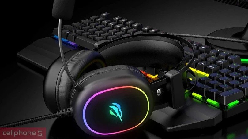 Hình ảnh nhiều tai nghe gaming của các thương hiệu khác nhau