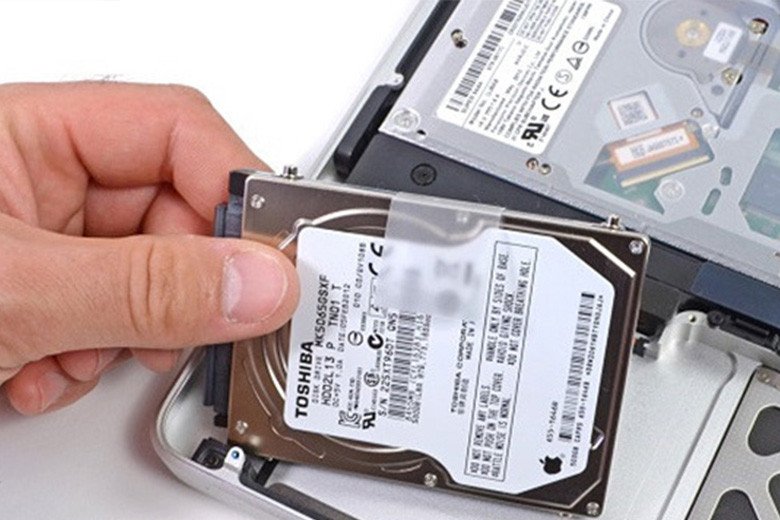 Hình ảnh ổ cứng của laptop Asus có thể gây lỗi mở không lên