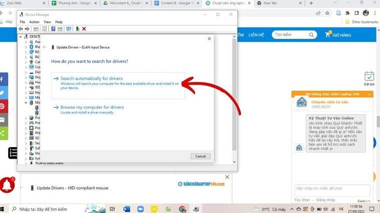 Hộp thoại cập nhật driver hiển thị tùy chọn tìm kiếm tự động, một bước quan trọng khi cảm ứng chuột laptop bị đơ
