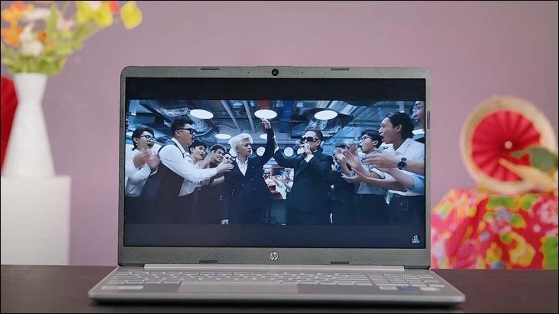 HP 15s fq5147TU i7: Laptop cho sinh viên công nghệ thông tin