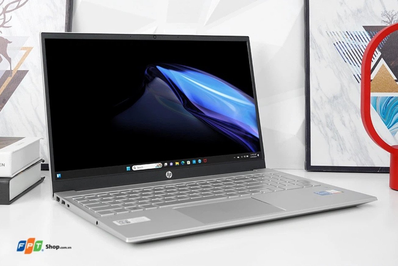 HP Pavilion 15-eg3112TU 15.6 inch