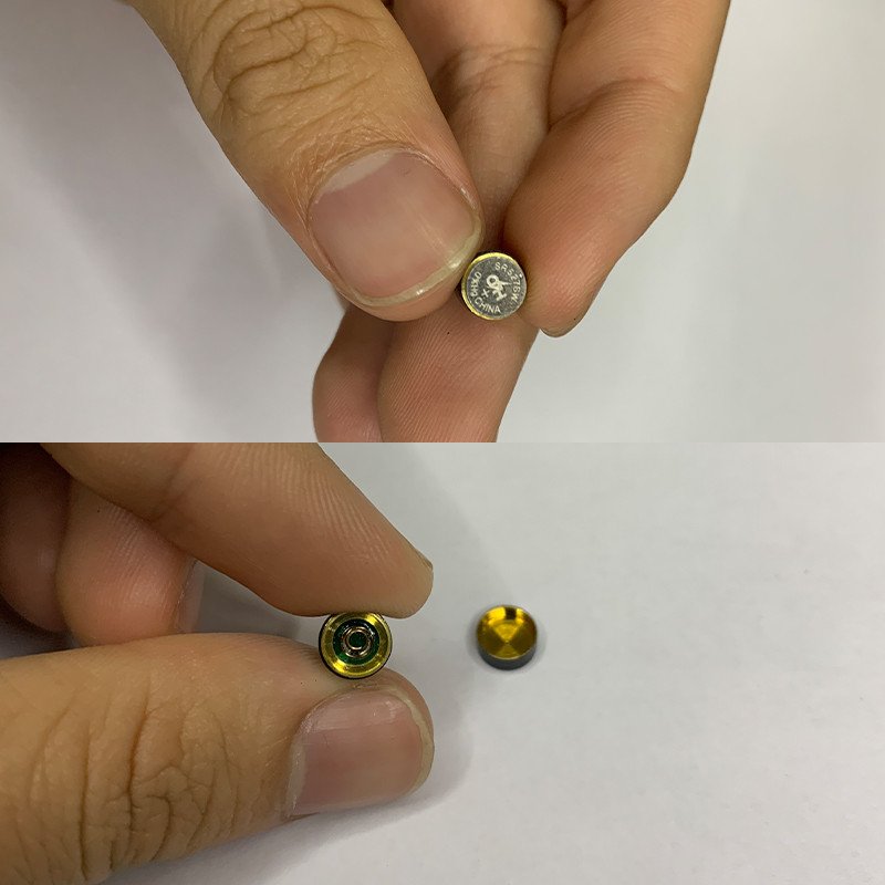 Hướng dẫn chi tiết cách lắp pin vào tai nghe siêu nhỏ, đảm bảo hoạt động hiệu quả cho thiết bị nghe kín đáo.