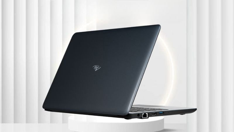 Itel ABLE 1S N4020 màu xám bạc, thiết kế tối giản, là lựa chọn laptop 8 triệu cấu hình mạnh cho công việc hàng ngày.