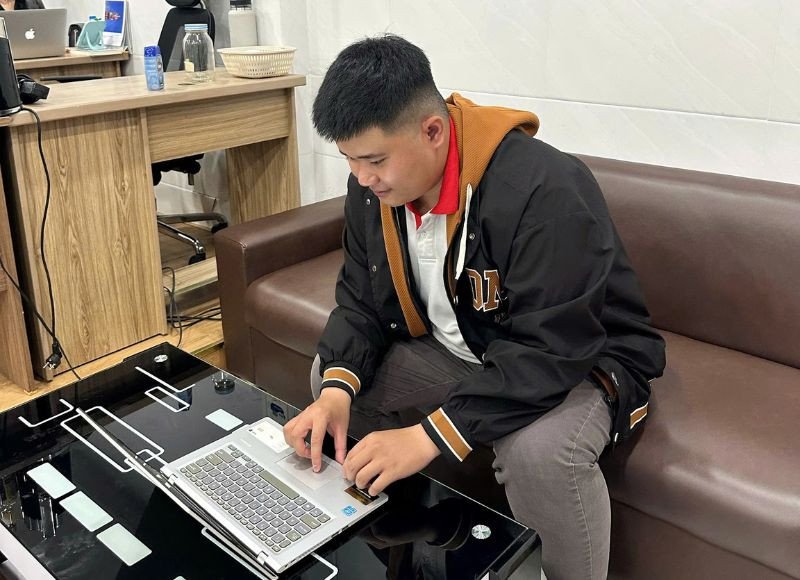 Khắc phục lỗi nặng của laptop ngay tại nhà với dịch vụ chuyên nghiệp.