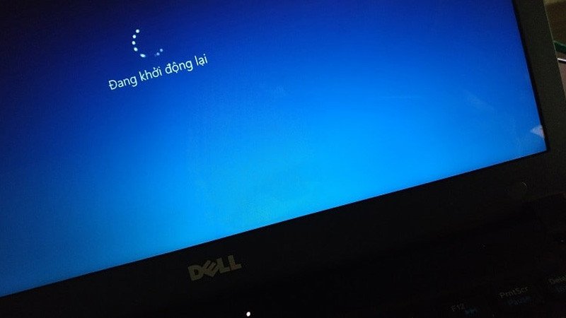 Khởi động lại máy tính khắc phục sự cố Wi-Fi