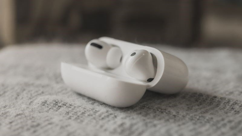 Khởi động lại thiết bị để khắc phục tai nghe Bluetooth bị rè