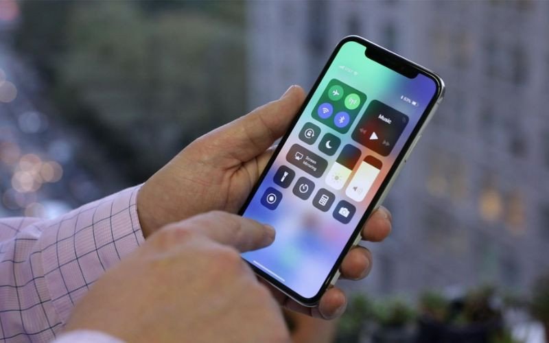 Không thể chia sẻ kết nối internet từ iPhone bằng USB hay Bluetooth