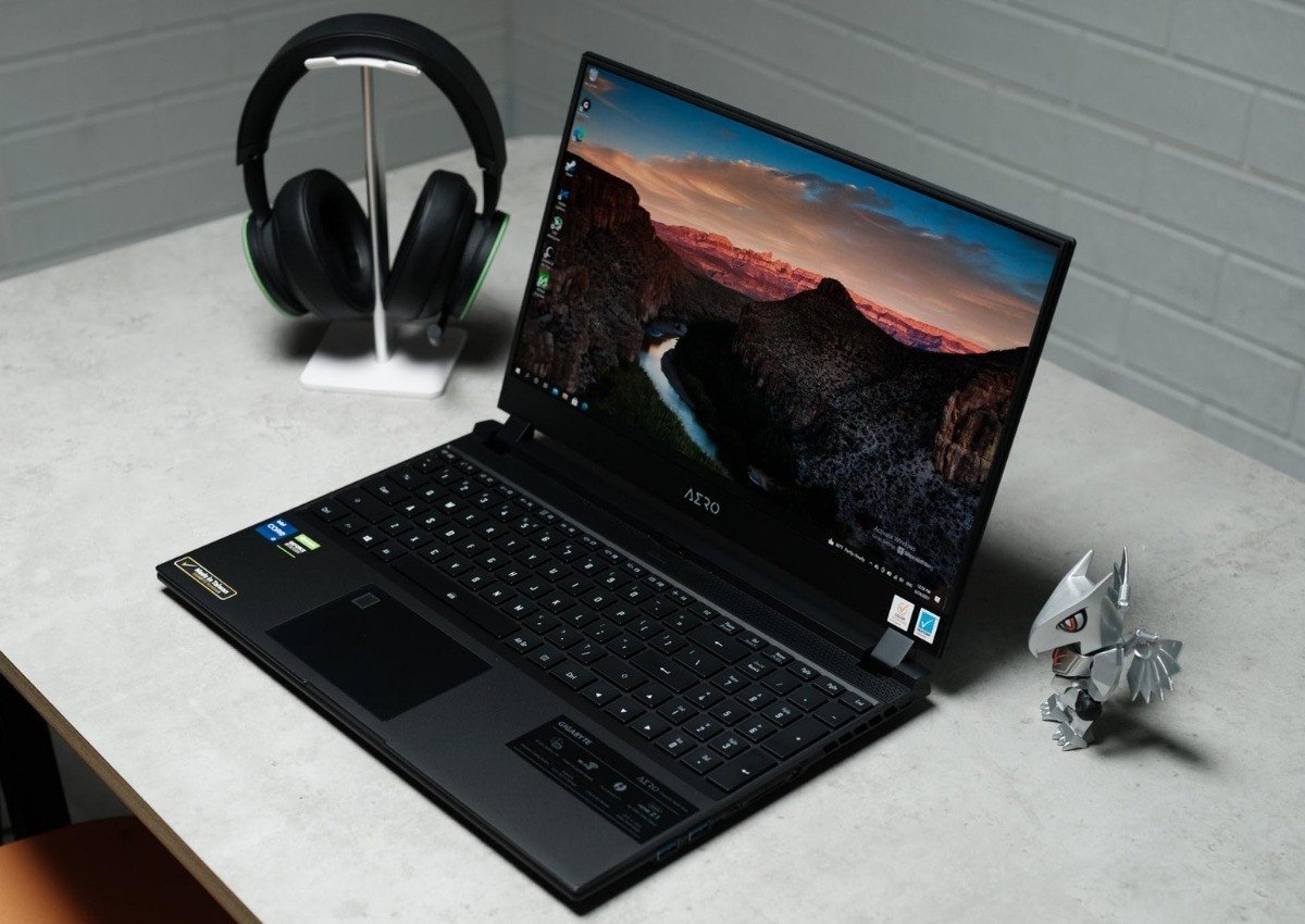 Kích thước màn hình laptop ảnh hưởng trực tiếp đến trải nghiệm làm việc và giải trí.